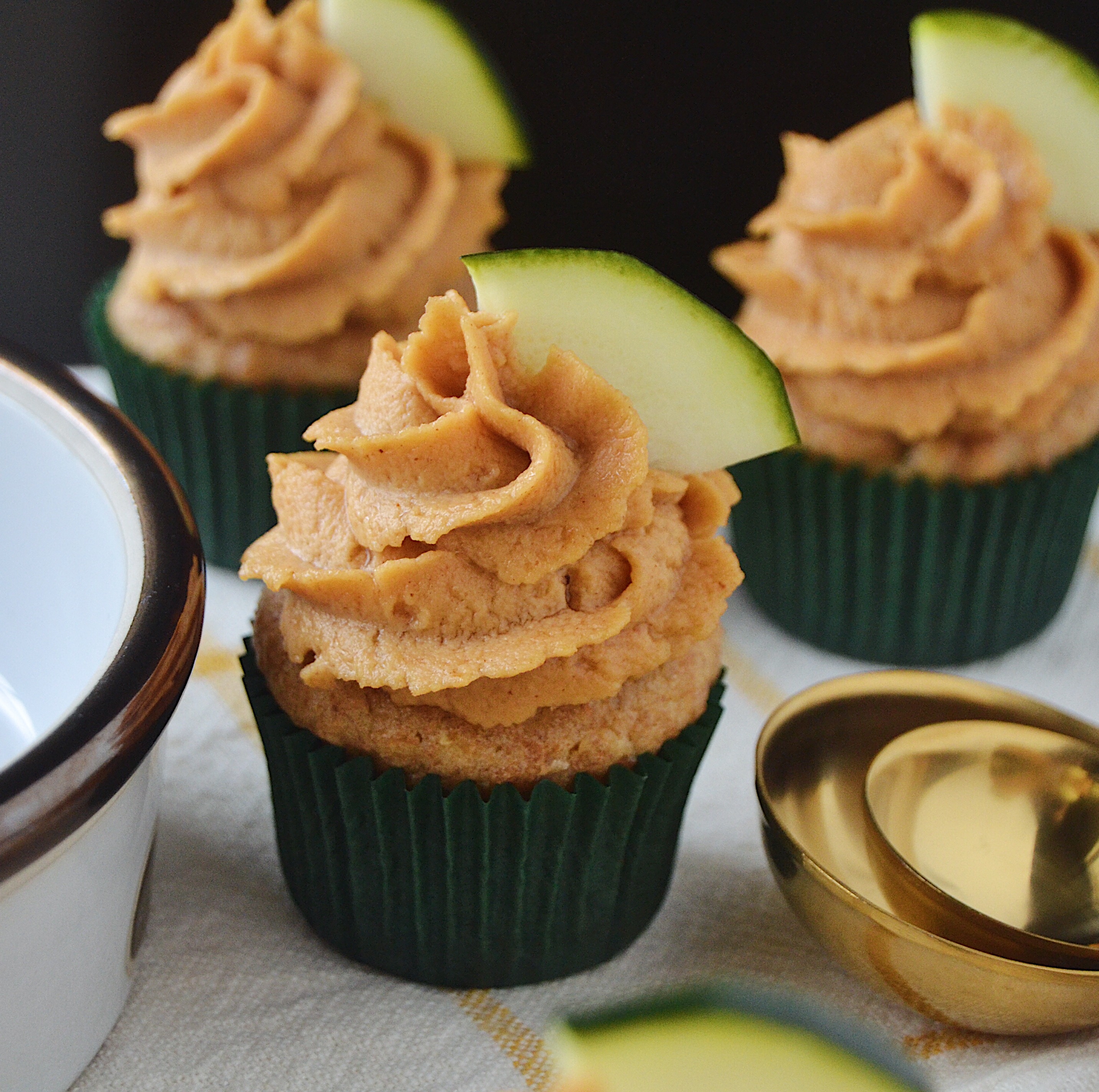 Peanut Butter and Zucchini Pupcakes holiday dog treat recipe