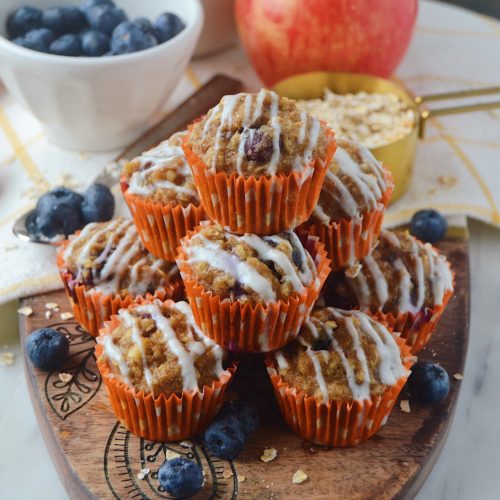 Fall homemade dog treat recipe for these Evening Fruit Cup Pupcakes